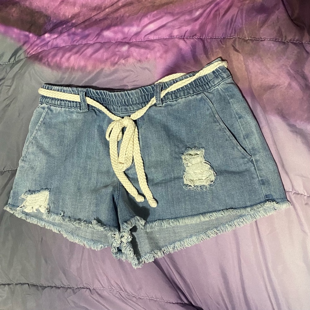 Aerie cutoffs